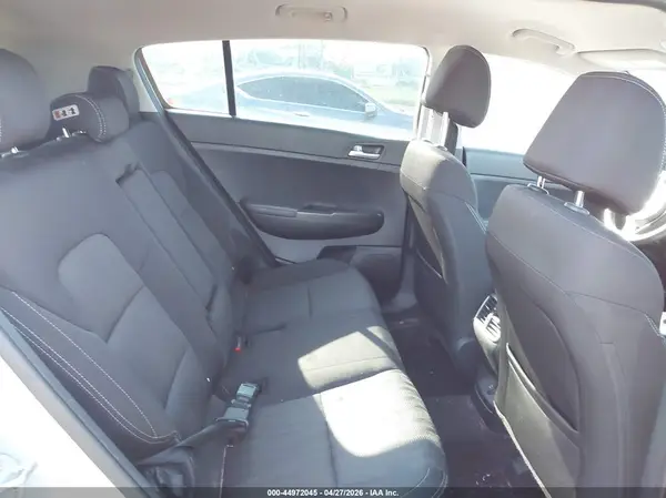 KNDPMCAC7H7255552 2017 KIA SPORTAGE - Image 8