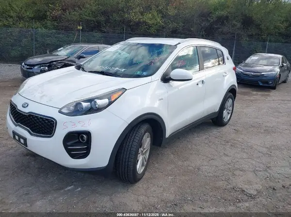 KNDPMCAC7H7261187 2017 KIA SPORTAGE - Image 2