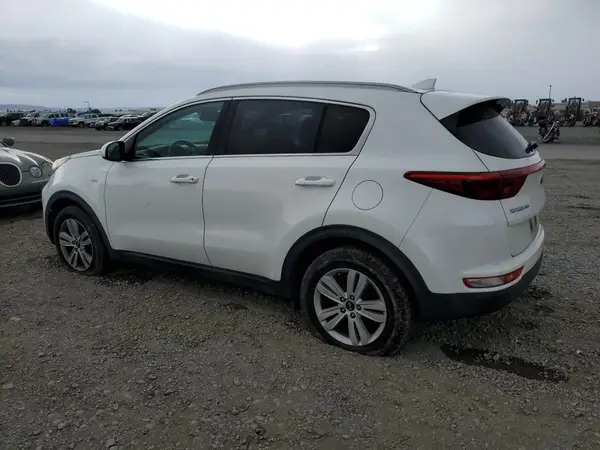 KNDPMCAC7H7274294 2017 KIA SPORTAGE - Image 2