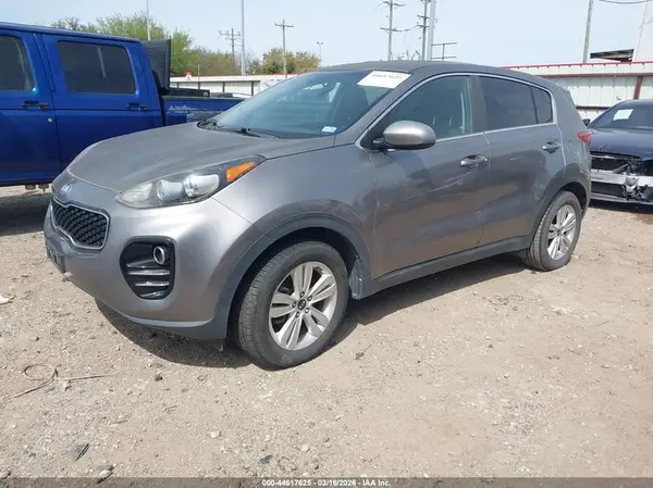 KNDPMCAC7H7274974 2017 KIA SPORTAGE - Image 2