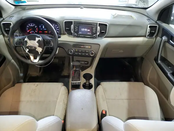 KNDPMCAC7H7277812 2017 KIA SPORTAGE - Image 8