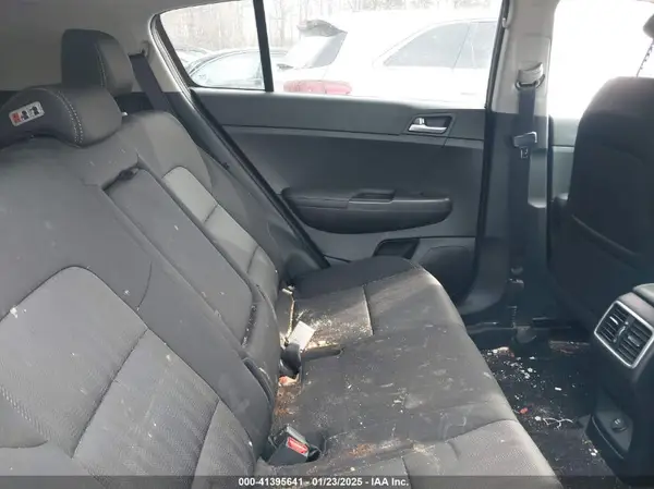 KNDPMCAC7H7280936 2017 KIA SPORTAGE - Image 8