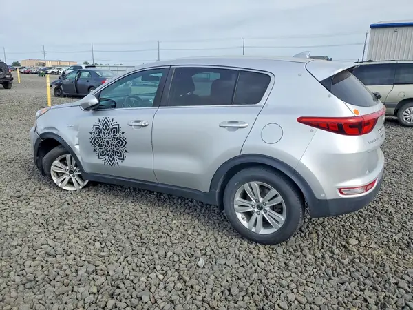 KNDPMCAC7H7282573 2017 KIA SPORTAGE - Image 2