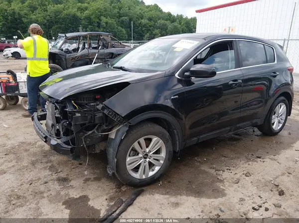 KNDPMCAC7H7288096 2017 KIA SPORTAGE - Image 2
