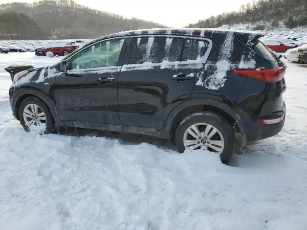 KNDPMCAC7H7288888 2017 KIA SPORTAGE - Image 2