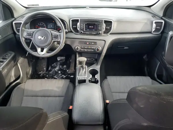 KNDPMCAC7H7288888 2017 KIA SPORTAGE - Image 8