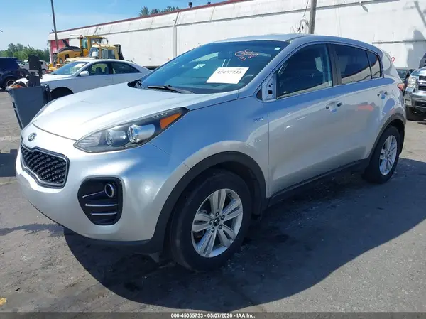 KNDPMCAC7H7289488 2017 KIA SPORTAGE - Image 2