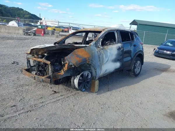 KNDPMCAC7H7293573 2017 KIA SPORTAGE - Image 2