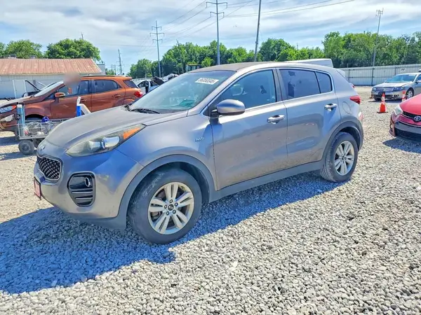KNDPMCAC7J7303914 2018 KIA SPORTAGE - Image 1