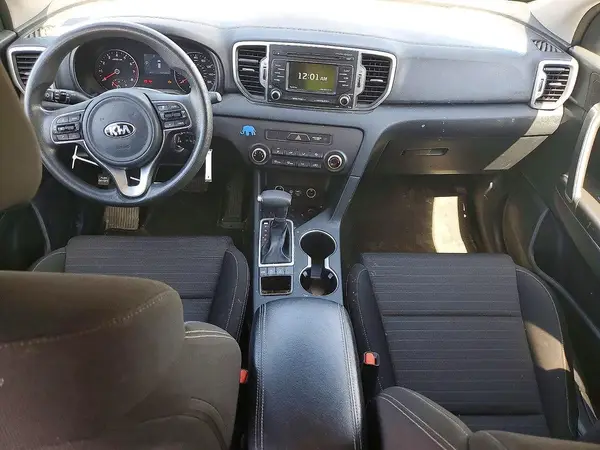 KNDPMCAC7J7303914 2018 KIA SPORTAGE - Image 8