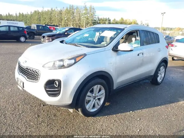 KNDPMCAC7J7326318 2018 KIA SPORTAGE - Image 2