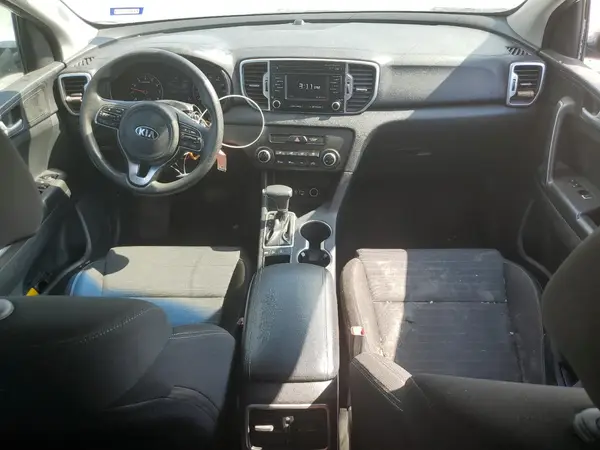 KNDPMCAC7J7331177 2018 KIA SPORTAGE - Image 8