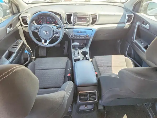 KNDPMCAC7J7340476 2018 KIA SPORTAGE - Image 8