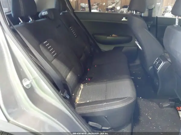 KNDPMCAC7J7346536 2018 KIA SPORTAGE - Image 8