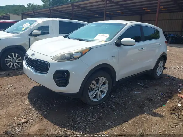KNDPMCAC7J7346603 2018 KIA SPORTAGE - Image 2