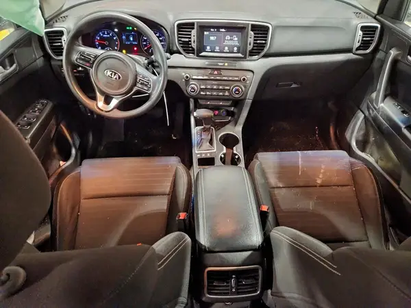 KNDPMCAC7J7364177 2018 KIA SPORTAGE - Image 8