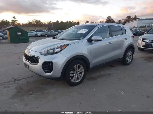 KNDPMCAC7J7367502 2018 KIA SPORTAGE - Image 2