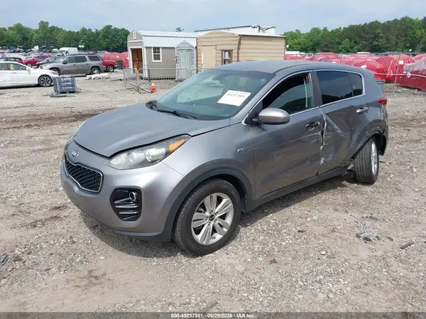 KNDPMCAC7J7371016 2018 KIA SPORTAGE - Image 2