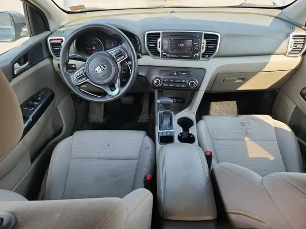 KNDPMCAC7J7378404 2018 KIA SPORTAGE - Image 8