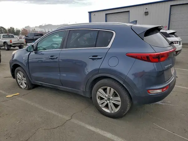 KNDPMCAC7J7378838 2018 KIA SPORTAGE - Image 2