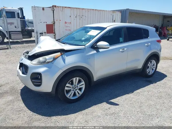 KNDPMCAC7J7381545 2018 KIA SPORTAGE - Image 2