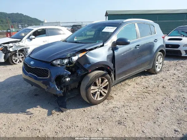 KNDPMCAC7J7382338 2018 KIA SPORTAGE - Image 2