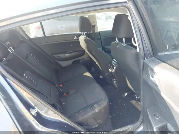 KNDPMCAC7J7382338 2018 KIA SPORTAGE - Image 8