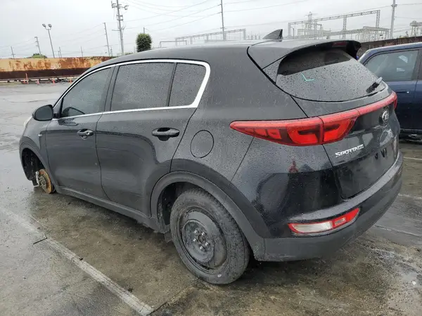 KNDPMCAC7J7382906 2018 KIA SPORTAGE - Image 2