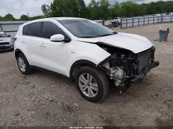 KNDPMCAC7J7403379 2018 KIA SPORTAGE
