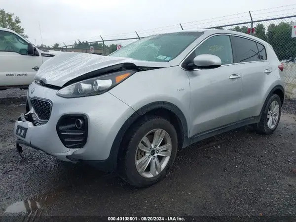 KNDPMCAC7J7420019 2018 KIA SPORTAGE - Image 2