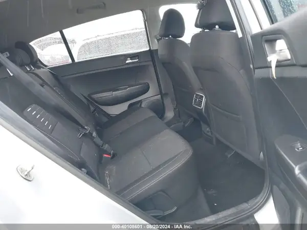 KNDPMCAC7J7420019 2018 KIA SPORTAGE - Image 8