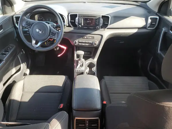 KNDPMCAC7J7420537 2018 KIA SPORTAGE - Image 8