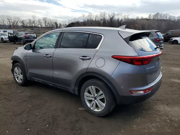 KNDPMCAC7J7424538 2018 KIA SPORTAGE - Image 2