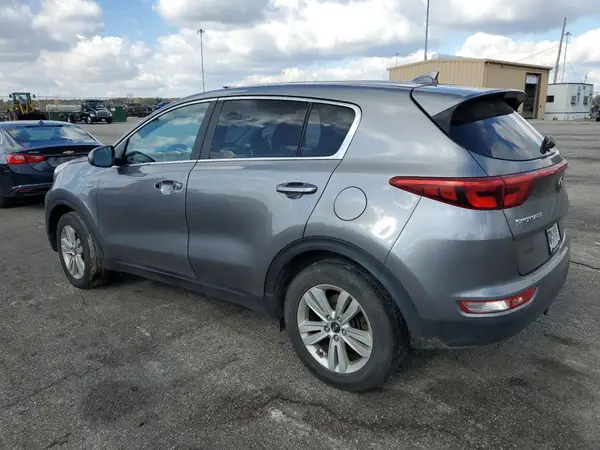 KNDPMCAC7J7439444 2018 KIA SPORTAGE - Image 2