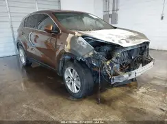 KNDPMCAC7J7440061 2018 KIA SPORTAGE
