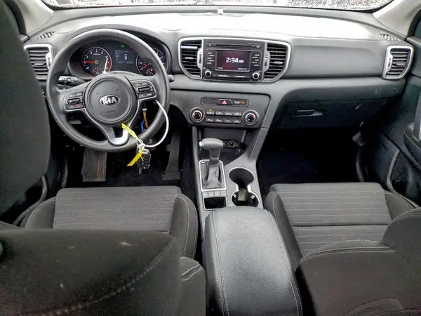 KNDPMCAC7J7449374 2018 KIA SPORTAGE - Image 8