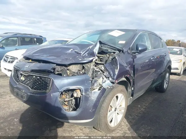 KNDPMCAC7J7450153 2018 KIA SPORTAGE - Image 2