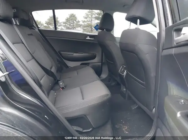 KNDPMCAC7J7453134 2018 KIA SPORTAGE - Image 8