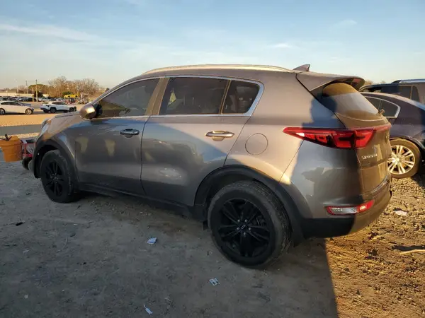 KNDPMCAC7J7463887 2018 KIA SPORTAGE - Image 2