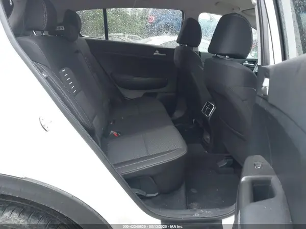 KNDPMCAC7J7473044 2018 KIA SPORTAGE - Image 8