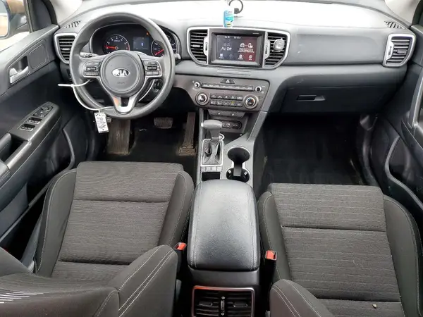 KNDPMCAC7J7480205 2018 KIA SPORTAGE - Image 8