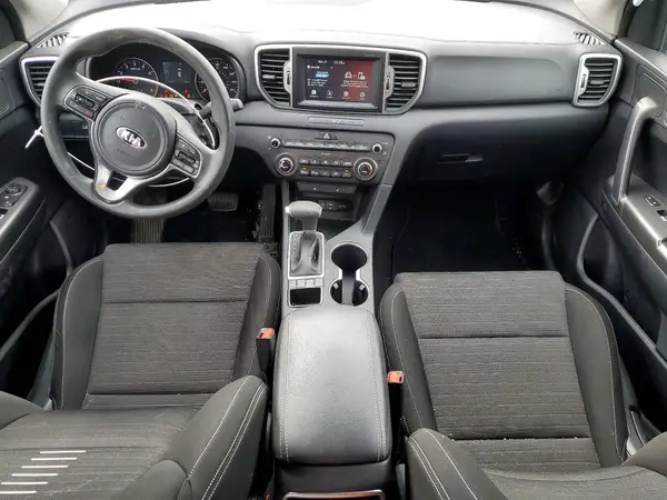 KNDPMCAC7J7487977 2018 KIA SPORTAGE - Image 8
