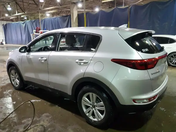 KNDPMCAC7J7490202 2018 KIA SPORTAGE - Image 2