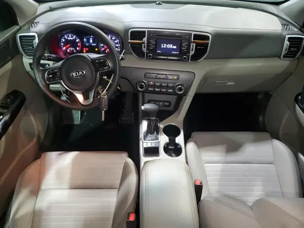 KNDPMCAC7J7490202 2018 KIA SPORTAGE - Image 8