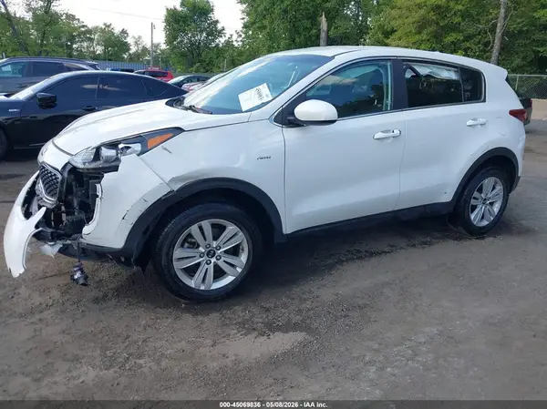 KNDPMCAC7K7518257 2019 KIA SPORTAGE - Image 2