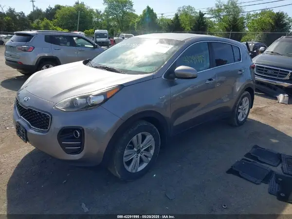 KNDPMCAC7K7520073 2019 KIA SPORTAGE - Image 2