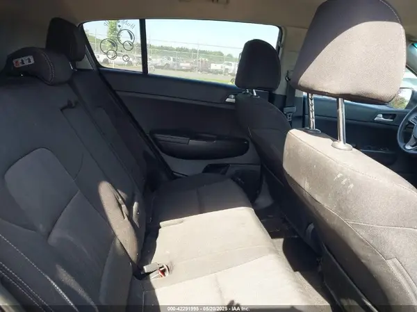 KNDPMCAC7K7520073 2019 KIA SPORTAGE - Image 8
