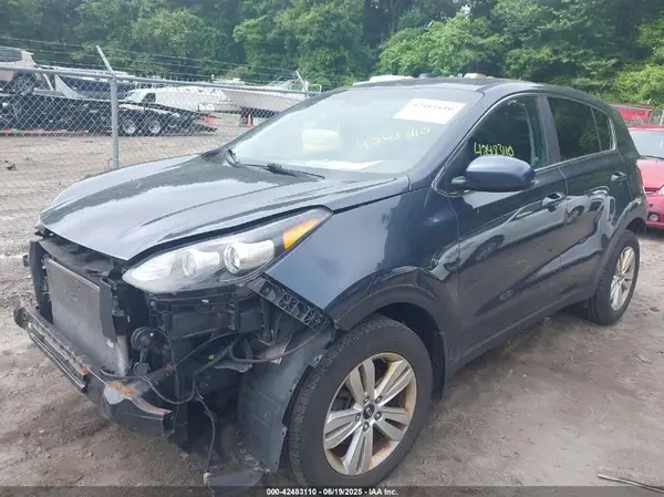 KNDPMCAC7K7551209 2019 KIA SPORTAGE - Image 2