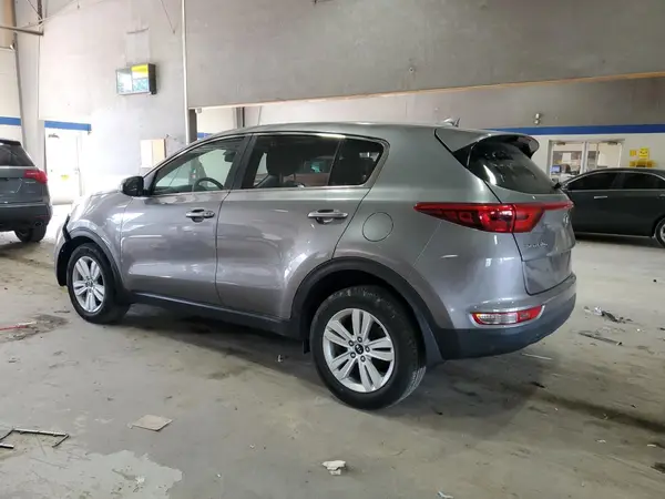 KNDPMCAC7K7555230 2019 KIA SPORTAGE - Image 2