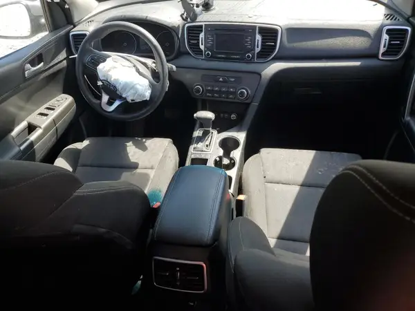 KNDPMCAC7K7561934 2019 KIA SPORTAGE - Image 8